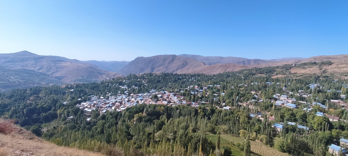 The highest mountain in Uzbekistan!