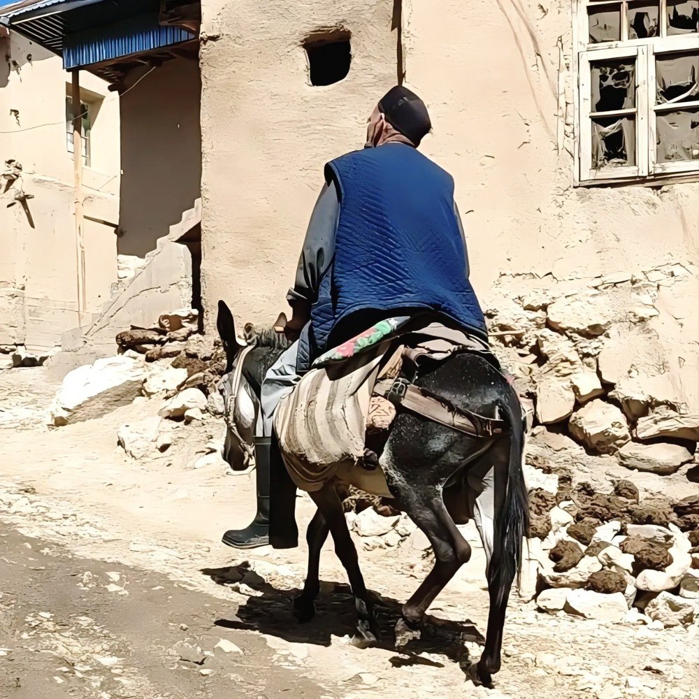 Ascent to the Highest Peak of Uzbekistan – 3 Days / 2 Nights