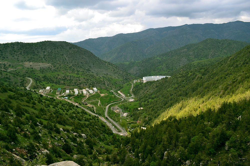 Mountains and their Foothills